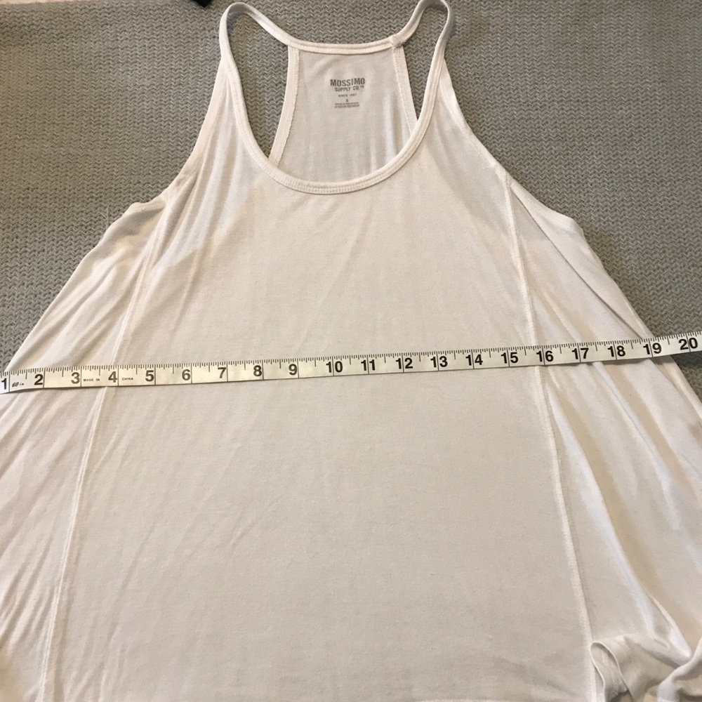 White flowy rackerback mossimo tank